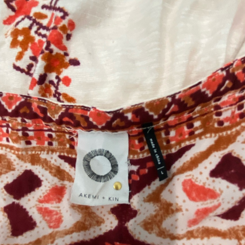 Akemi & Kin sleeveless top - Picture 3 of 4
